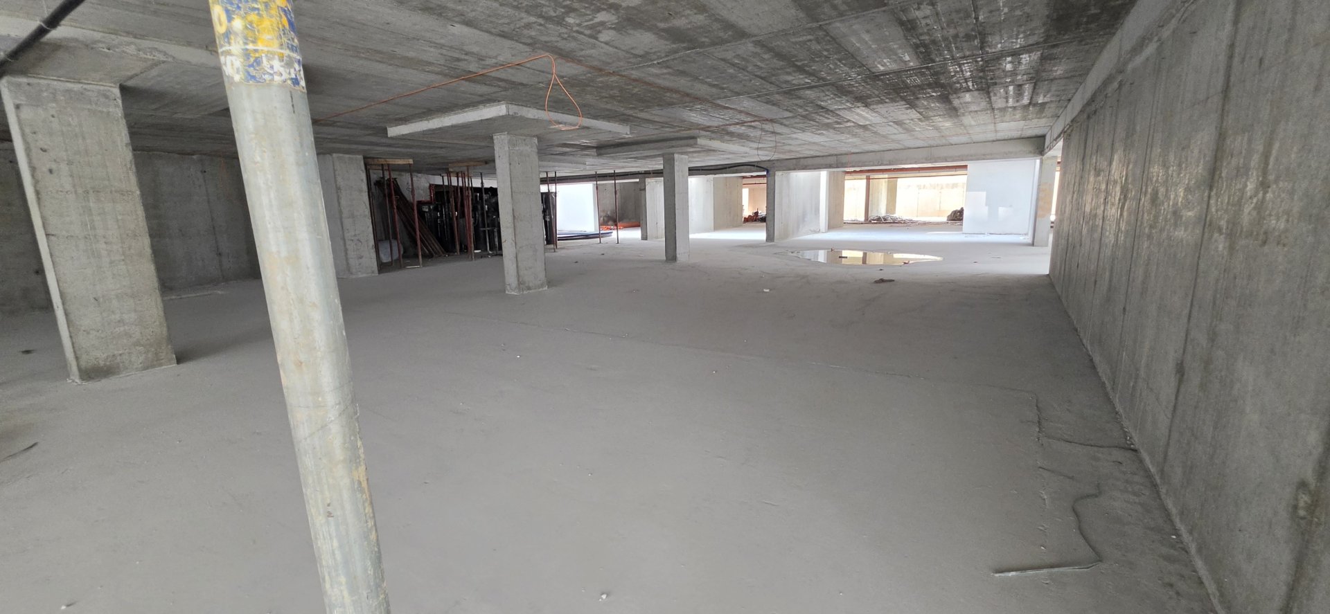 Finisare beton intarit