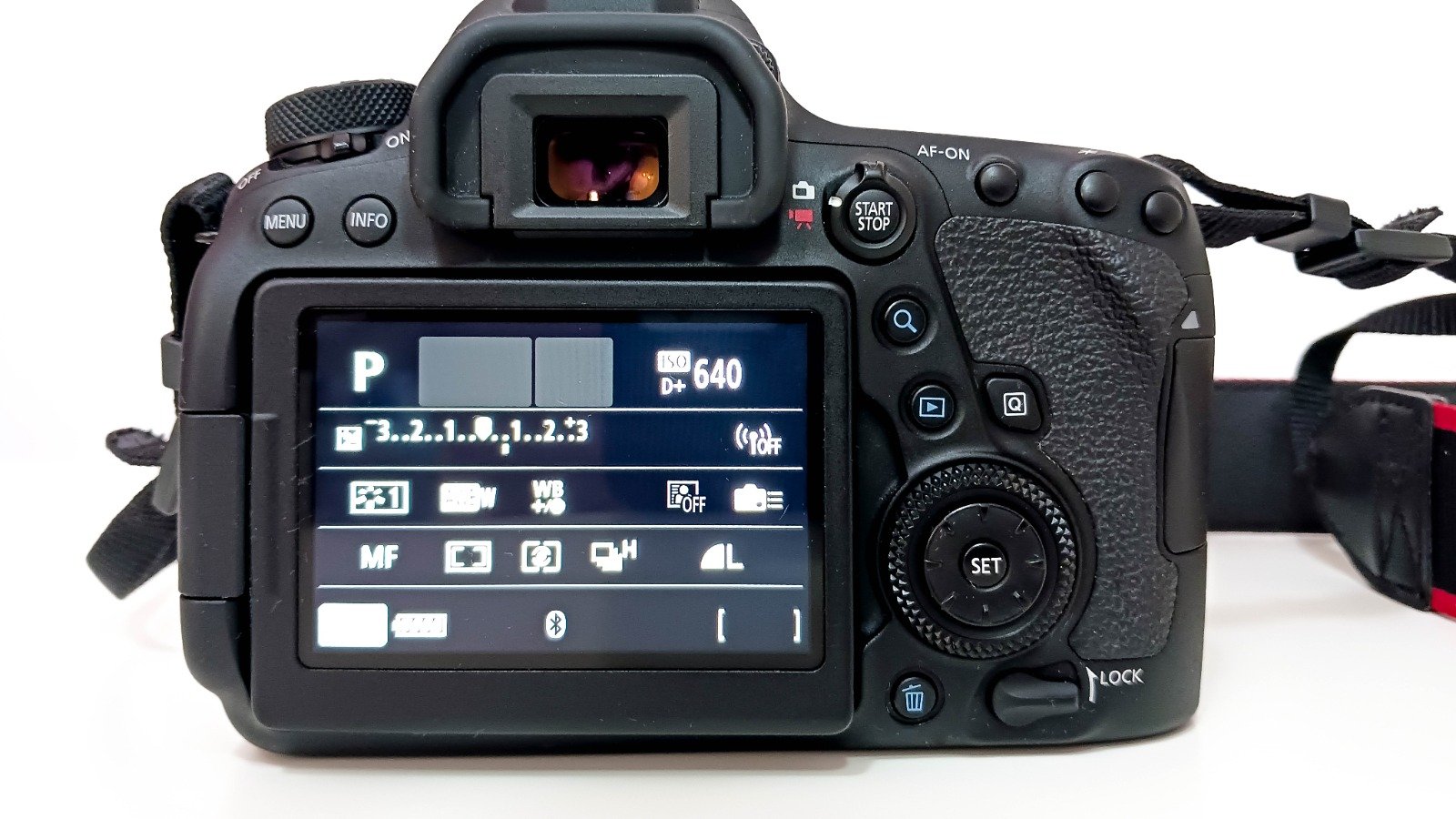 Canon EOS 6D Mark II - de vanzare